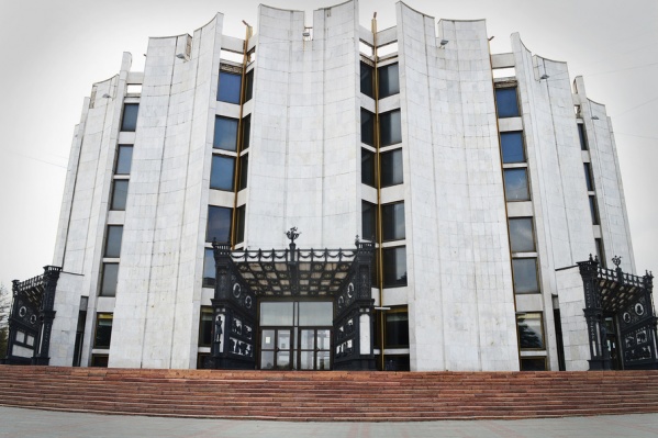 Следствие уверено, что коммерсант надругался над ребенком прямо во время концерта за кулисами Следствие уверено, что коммерсант надругался над ребенком прямо во время концерта за кулисами