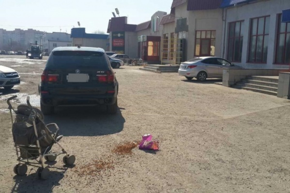 Автомобилист не увидел ребёнка, когда двигался задним ходом Автомобилист не увидел ребёнка, когда двигался задним ходом