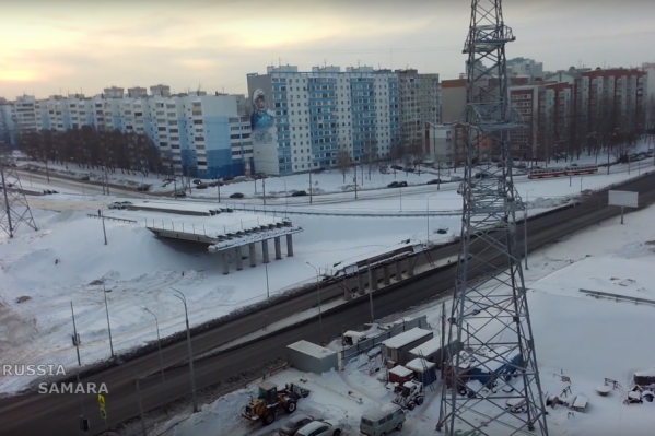 Строительству путепровода помешали провода Строительству путепровода помешали провода