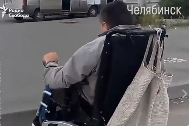 Челябинцы наглядно показали, сколько преград на пути к ТРК возникает перед инвалидной коляской Челябинцы наглядно показали, сколько преград на пути к ТРК возникает перед инвалидной коляской