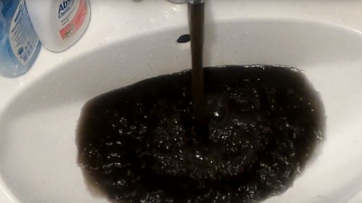 Власти накажут людей, пустивших чёрную воду в квартиры ярославцев