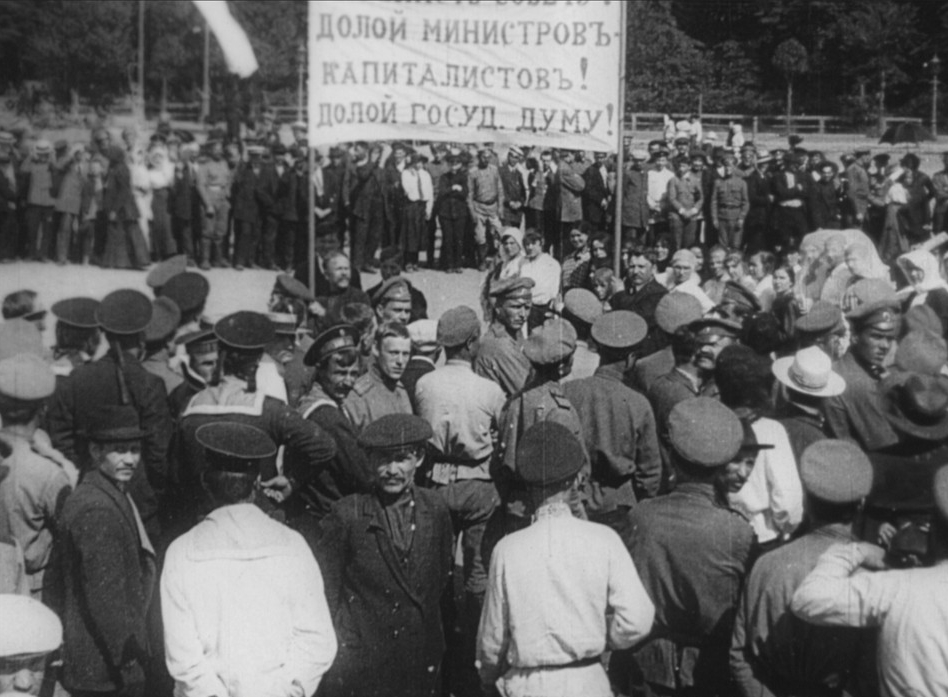 кадр из фильма Дзиги Вертова «Годовщина Революции»