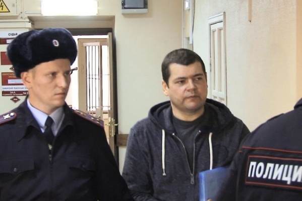 Мужчина возместил свою долю ущерба по первому делу Мужчина возместил свою долю ущерба по первому делу