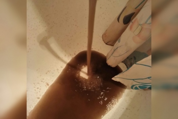 Такая вода льётся у ярославцев в квартирах Такая вода льётся у ярославцев в квартирах