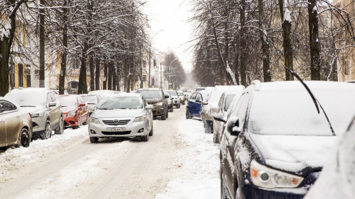 «Справились на троечку»: как коммунальщики убирали ярославские дороги от снега