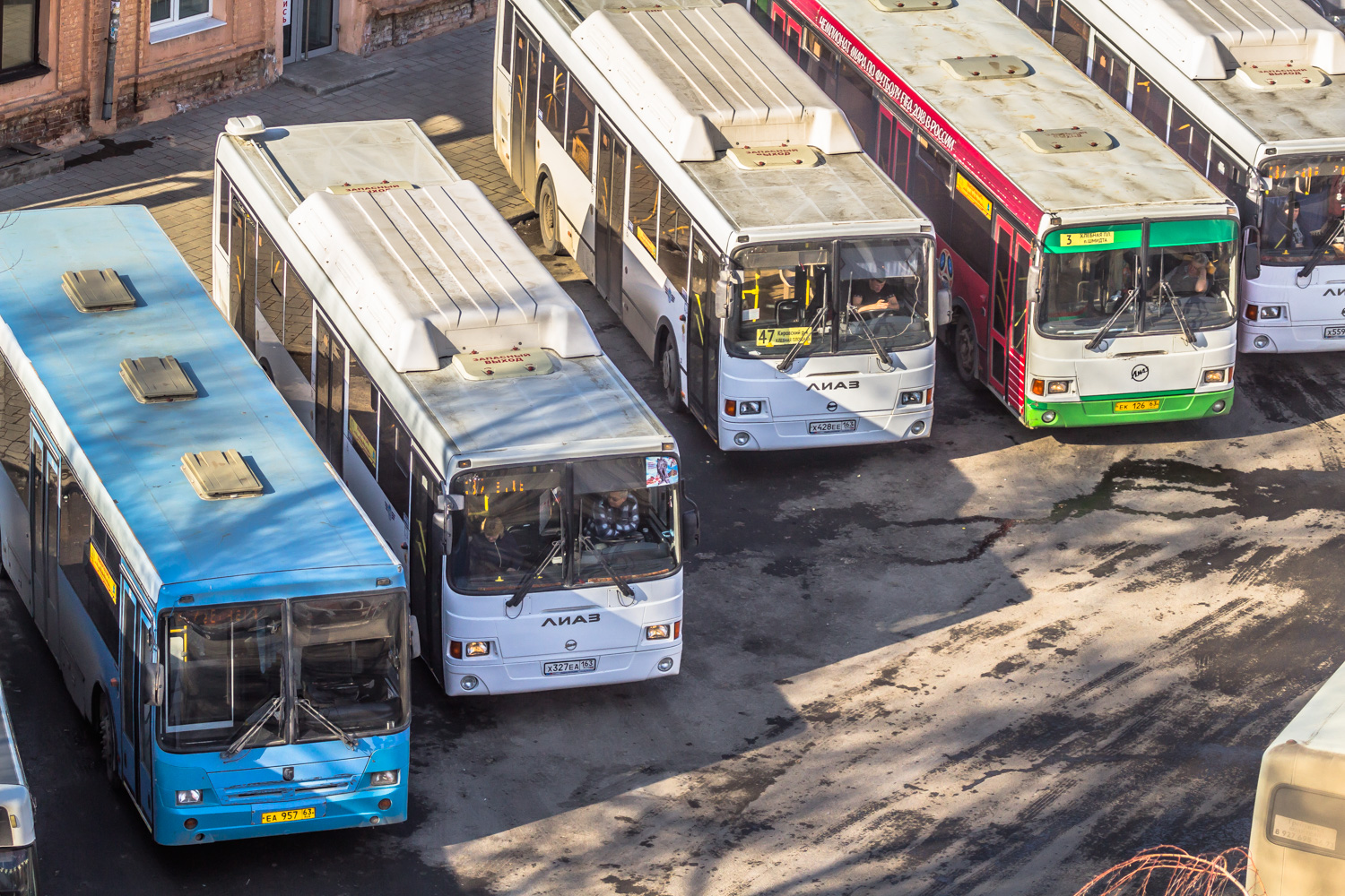 Автобусы «ПАТа» обслуживают 34 муниципальных маршрута Автобусы «ПАТа» обслуживают 34 муниципальных маршрута