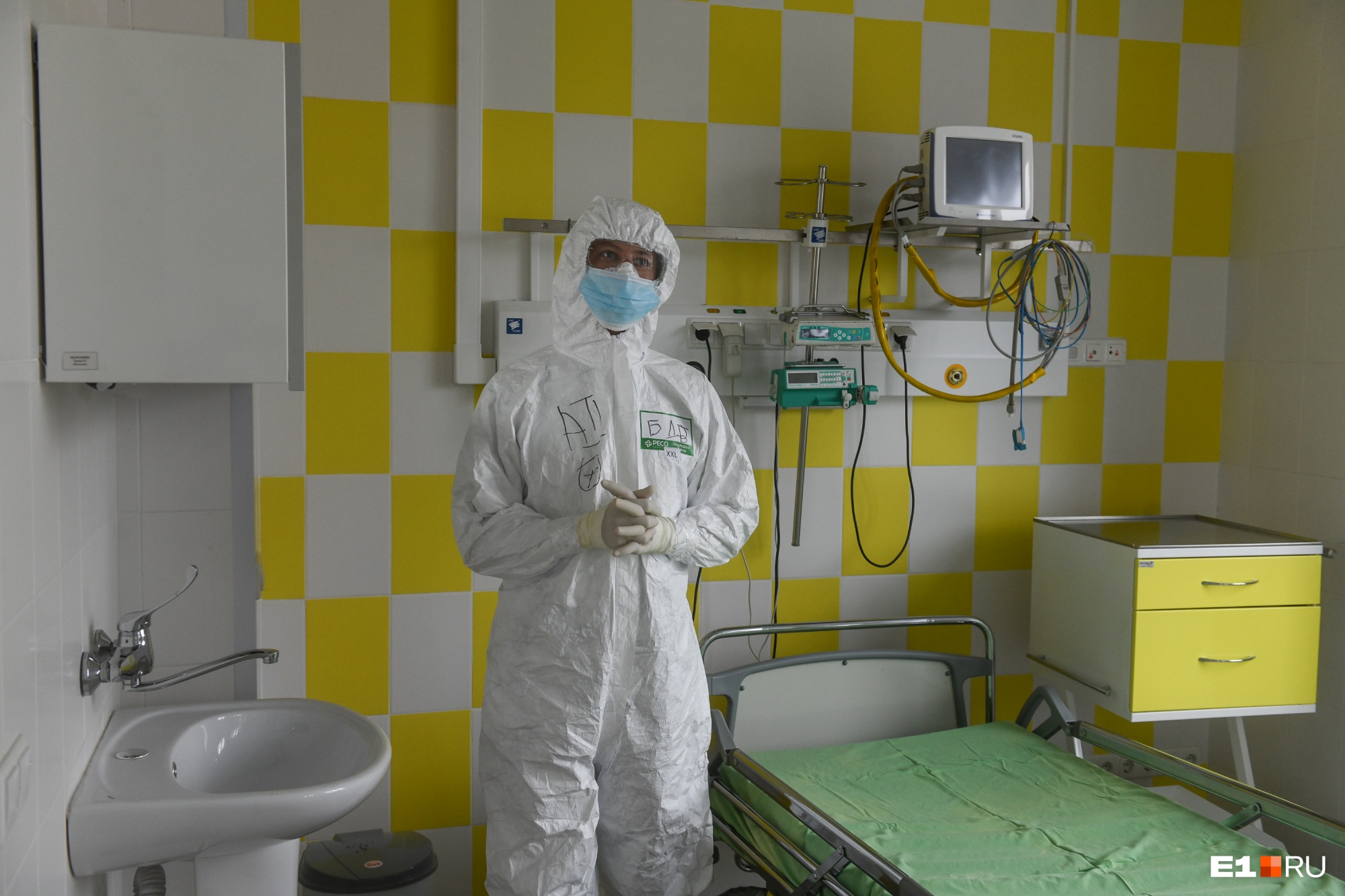 «Подъем заболеваемости будет продолжаться»: врачи — о том, сколько на самом деле случаев «омикрона» на Урале