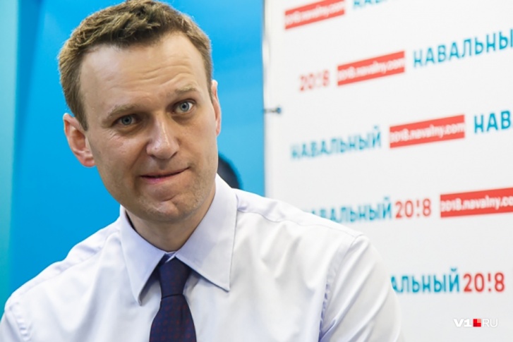 Навальному стало плохо во время полета из Томска в Москву