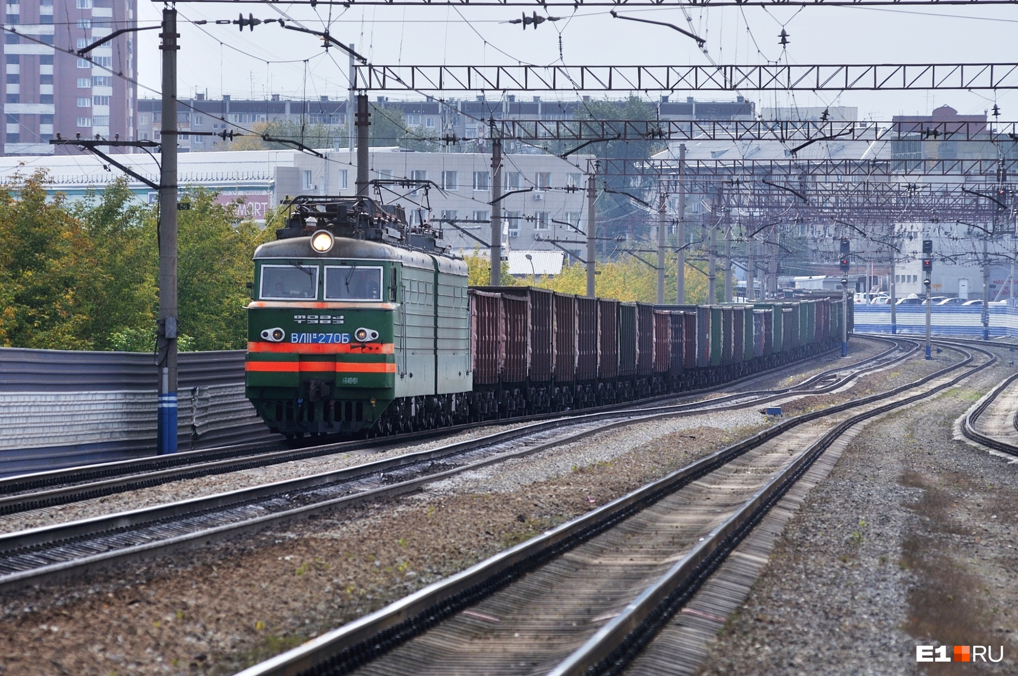В Екатеринбурге поезд насмерть сбил человека