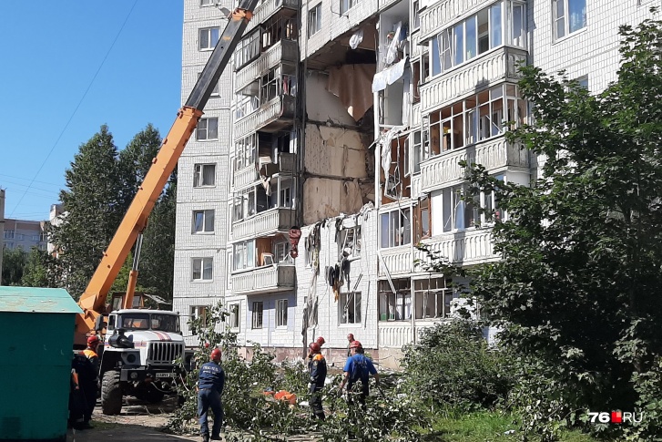 Жильцам взорвавшегося в Ярославле дома власти дадут квартиры. Но не всем