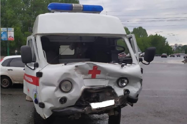 Для оказания помощи ребенку вызвали еще одну карету скорой помощи Для оказания помощи ребенку вызвали еще одну карету скорой помощи
