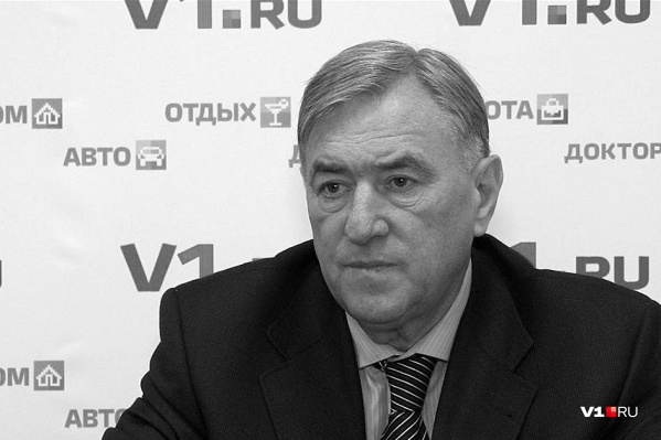 Анатолий Николаевич на протяжении многих лет занимался патриотическим воспитанием в России и выступал за переименование Волгограда в Сталинград Анатолий Николаевич на протяжении многих лет занимался патриотическим воспитанием в России и выступал за переименование Волгограда в Сталинград
