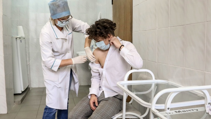 Нижегородские власти попросили у Минздрава РФ почти 300 тысяч дополнительных доз вакцин от гриппа