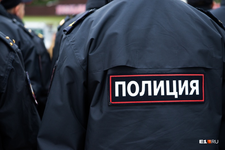 На Урале полицейские возбудили дело из-за ЧП с грудной девочкой На Урале полицейские возбудили дело из-за ЧП с грудной девочкой