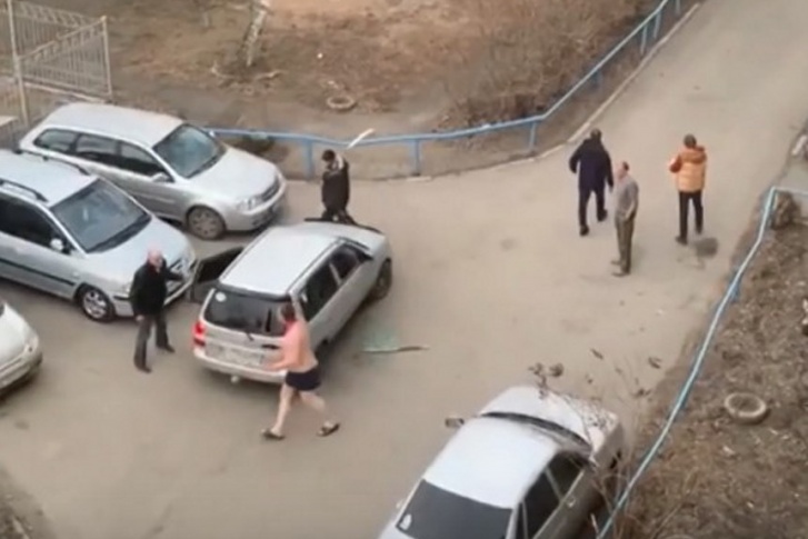 Отца мальчика госпитализировали с тяжёлыми травмами головы Отца мальчика госпитализировали с тяжёлыми травмами головы