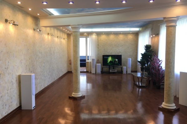 В квартире 6 комнат В квартире 6 комнат 