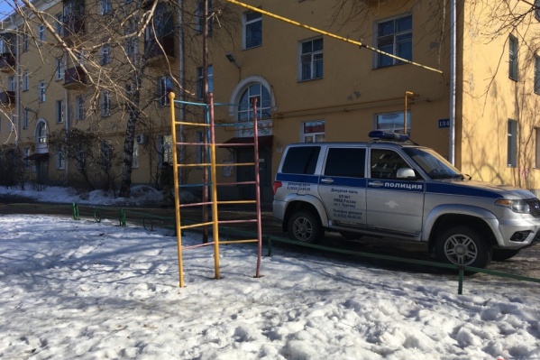 В Кургане за пару недель задержали уже двух подростков-наркосбытчиков В Кургане за пару недель задержали уже двух подростков-наркосбытчиков