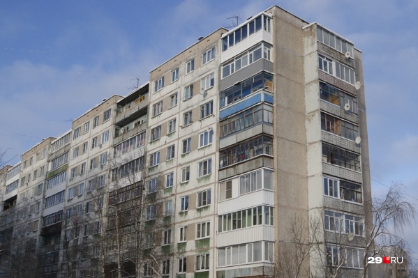 Пока горячей воды и отопления не будет, перенесут часть теплотрассы с моста через Юрас Пока горячей воды и отопления не будет, перенесут часть теплотрассы с моста через Юрас