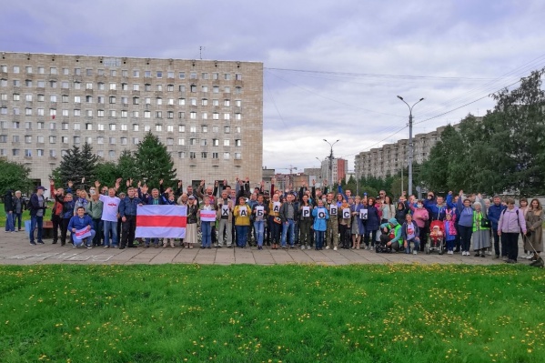 В поддержку Хабаровска архангелогородцы выходят уже второй раз, а ради Белоруссии — первый В поддержку Хабаровска архангелогородцы выходят уже второй раз, а ради Белоруссии — первый 