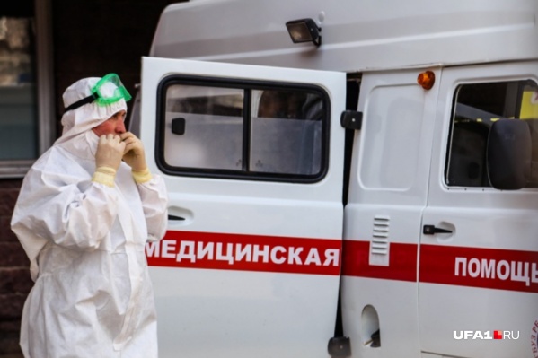 Чтобы сбить жар, супругам пришлось вызывать скорую Чтобы сбить жар, супругам пришлось вызывать скорую 