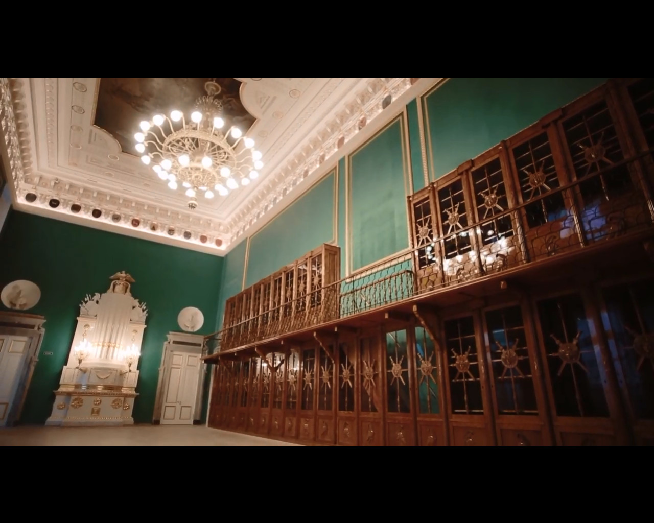 Русский музей впервые после реставрации показал залы Михайловского замка, ранее занятые военно-морской библиотекой