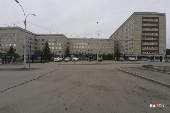 По официальным данным, в онкоцентре коронавирусом заражены шесть человек По официальным данным, в онкоцентре коронавирусом заражены шесть человек