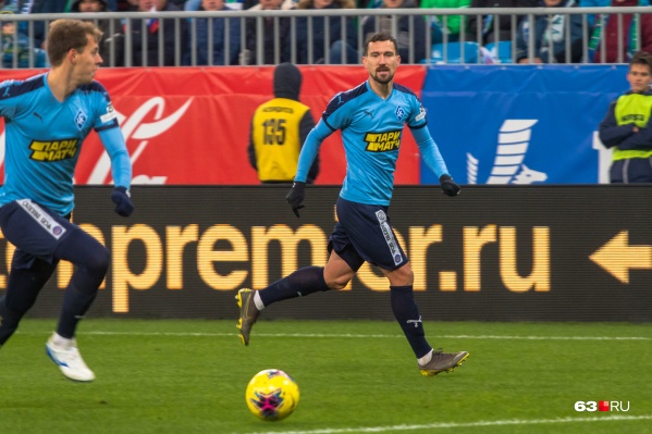 Самарские футболисты <a href="https://63.ru/text/sport/2020/12/05/69603556/" target="_blank" class="_">завершили</a> 2020 календарный год победой над клубом «Енисей» Самарские футболисты <a href="https://63.ru/text/sport/2020/12/05/69603556/" target="_blank" class="_">завершили</a> 2020 календарный год победой над клубом «Енисей»