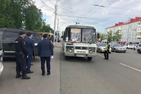 В Уфе в рейде участвовали и гаишники В Уфе в рейде участвовали и гаишники