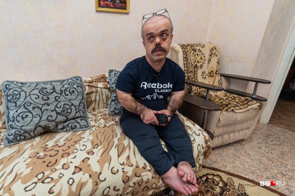 Рост Алексея около 140 сантиметров Рост Алексея около 140 сантиметров