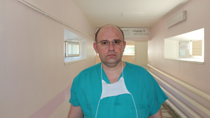 Руководитель тюменского моногоспиталя заболел COVID-19. Что известно о его состоянии?