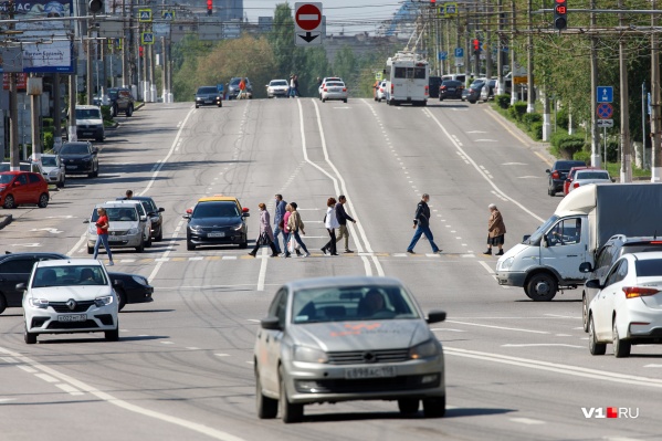 На улицах города достаточно активно На улицах города достаточно активно