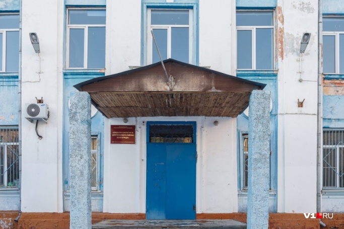 В Волгограде фундамент школы №36 укрепят банкетами