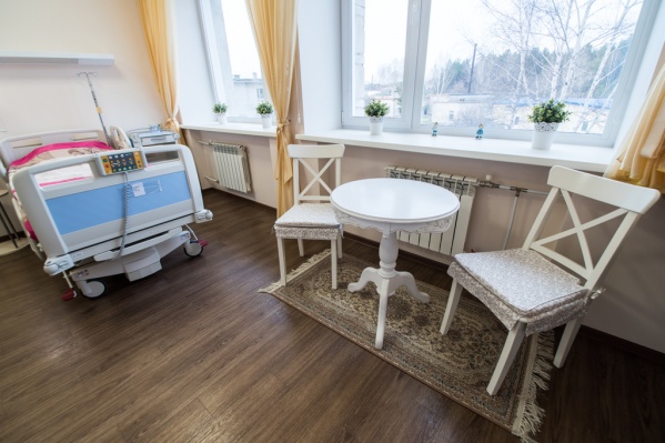 Так, судя по данным сайта, выглядит один из видов палат: за более комфортные условия можно доплатить Так, судя по данным сайта, выглядит один из видов палат: за более комфортные условия можно доплатить