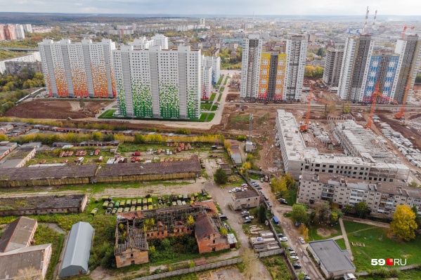Имущество, которое приобрел предприниматель из Калуги, находится в Красных казармах Имущество, которое приобрел предприниматель из Калуги, находится в Красных казармах