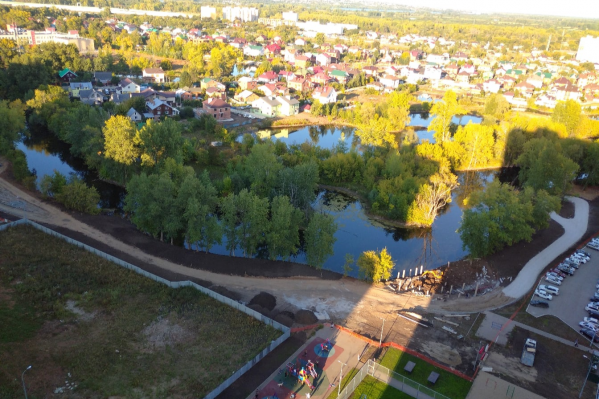 Уже видны очертания дорожек Уже видны очертания дорожек