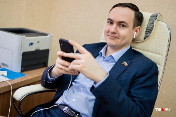 Теперь разговаривать с избирателями можно через смартфон Теперь разговаривать с избирателями можно через смартфон