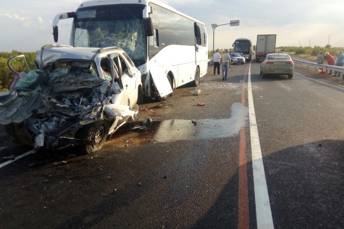 В аварии выжила лишь пятилетняя девочка В аварии выжила лишь пятилетняя девочка