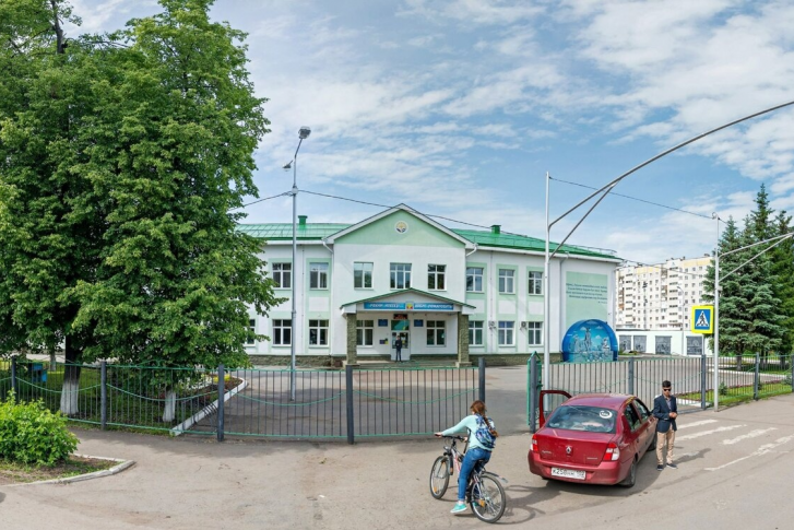 Директор опроверг слова родителей учеников, но тем не менее они получили то, что хотели Директор опроверг слова родителей учеников, но тем не менее они получили то, что хотели