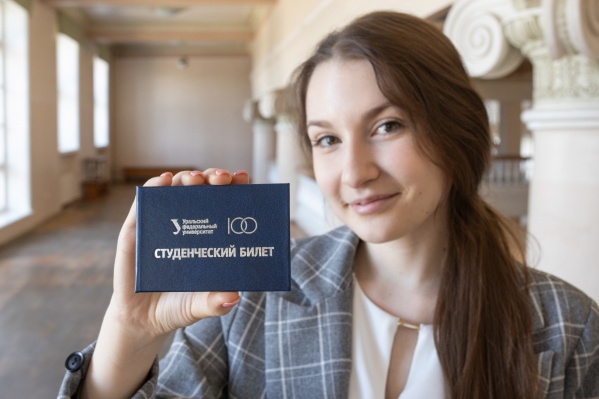 На стипендию могут рассчитывать как бюджетники, так и контрактники На стипендию могут рассчитывать как бюджетники, так и контрактники 