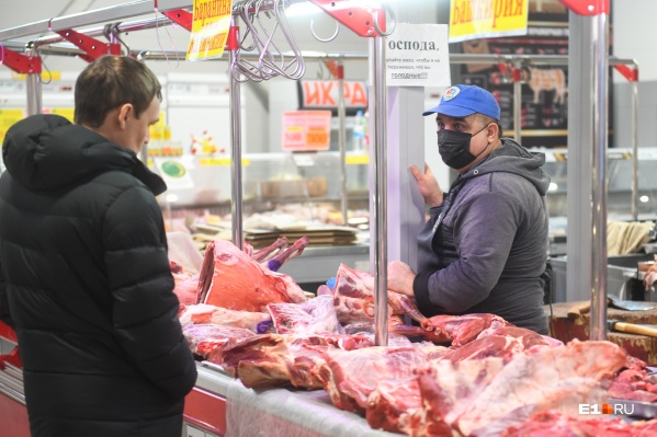 Останутся работать только продуктовые магазины, аптеки и точки с товарами первой необходимости Останутся работать только продуктовые магазины, аптеки и точки с товарами первой необходимости