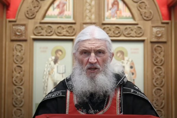 Священнослужитель призвал всех выходить на улицы и ходить в храмы Священнослужитель призвал всех выходить на улицы и ходить в храмы