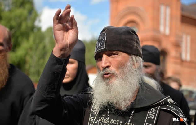 «Я не страшливый, не боязливый»: отец Сергий — про захват Среднеуральского монастыря