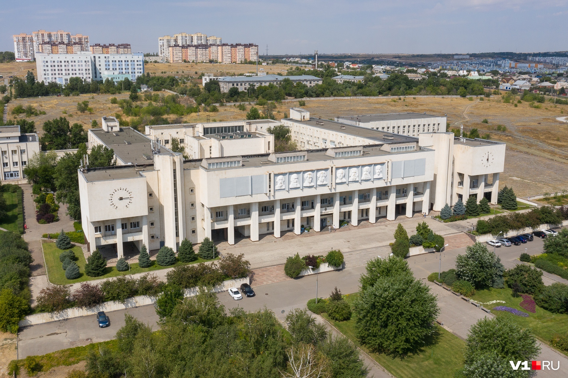 Волггу. Волгоградский государственный университет. Волгоград Волга. Волгу институт Волгоград.