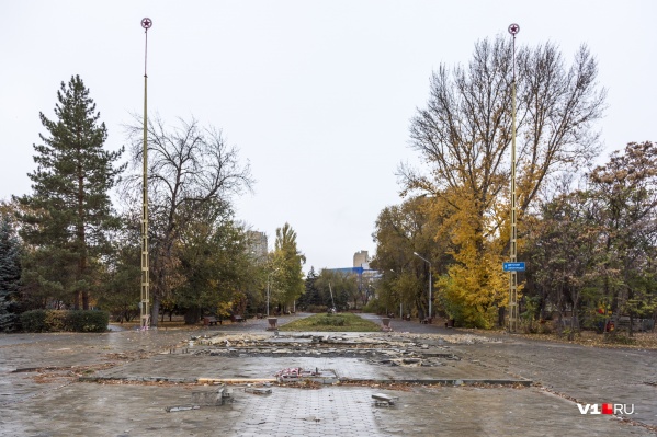 На месте главного аттракциона остался пустырь На месте главного аттракциона остался пустырь