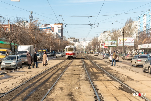 Полоса по направлению к Московскому шоссе будет недоступна для автомобилистов Полоса по направлению к Московскому шоссе будет недоступна для автомобилистов 