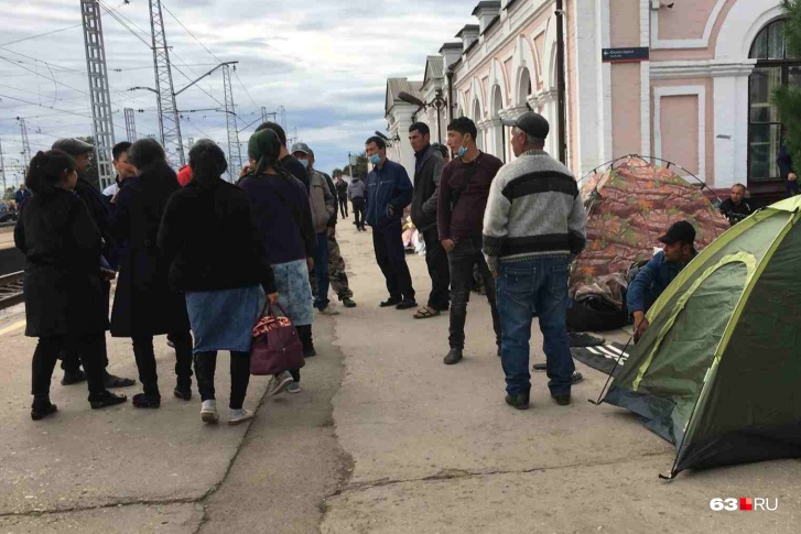 Иностранцам помогут вернуться на родину Иностранцам помогут вернуться на родину