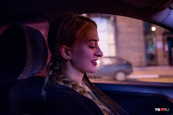 Желающие смогут приехать в кинотеатр на своих автомобилях Желающие смогут приехать в кинотеатр на своих автомобилях
