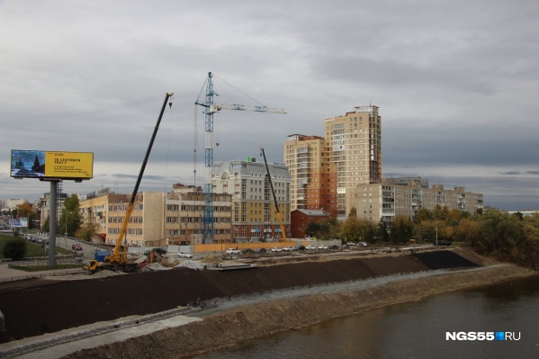 Благоустройство набережной планируется закончить к ноябрю Благоустройство набережной планируется закончить к ноябрю