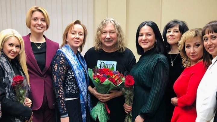 С женой Никитина и замом Панова: как прошёл закрытый концерт Николаева в Нижнем Новгороде