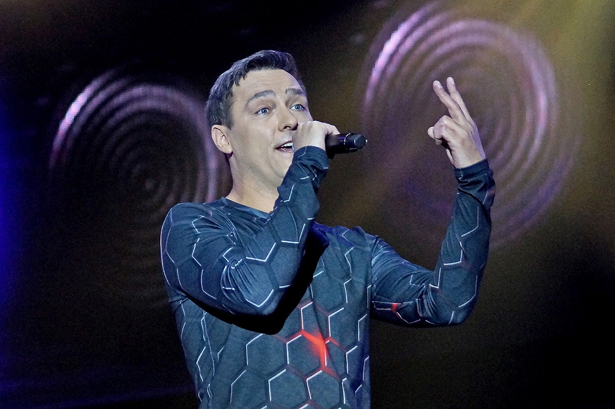 Юрий Шатунов по-прежнему молодо выглядит и помнит весь свой репертуар из 80-х Юрий Шатунов по-прежнему молодо выглядит и помнит весь свой репертуар из 80-х